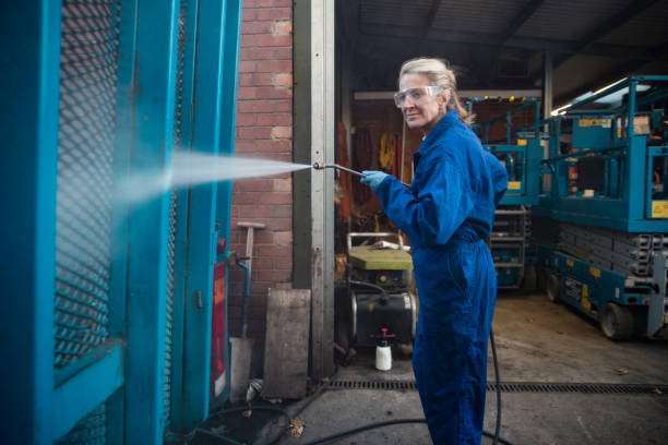 Best Garage Pressure Washing  in Vaville, CA